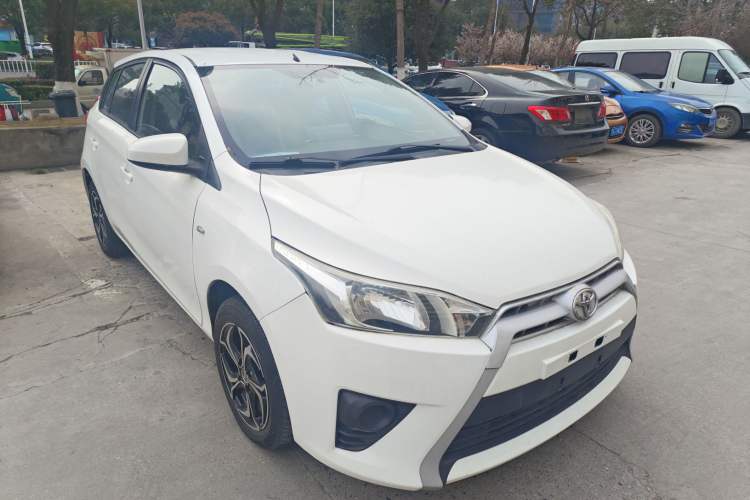 Used Toyota YARiS L Zhi Xuan 2015 1.5E Automatic Charm Edition
