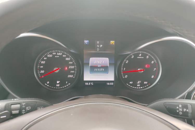 Used Mercedes-Benz GLC 2016 GLC 260 4MATIC Luxury Model