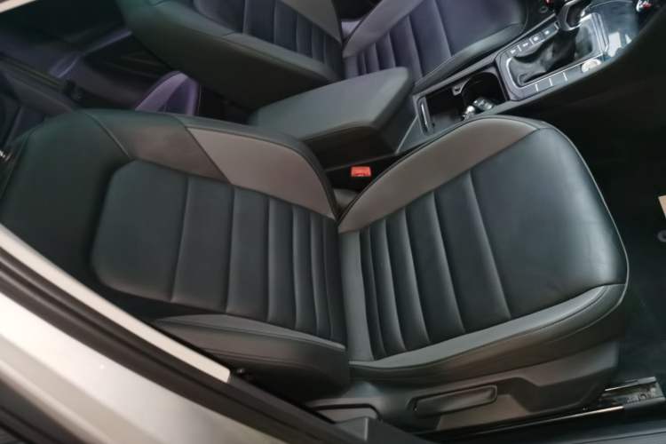 Used Volkswagen Sagitar 2019 280TSI DSG Comfort Version China VI Standard Right Front Seat