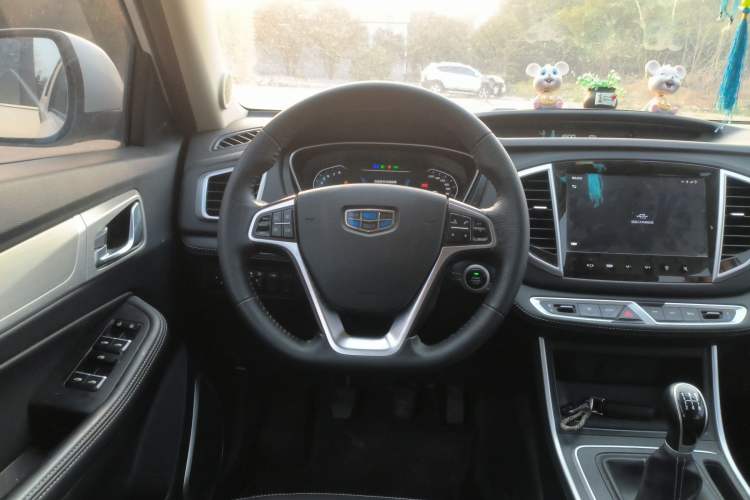 Used Geely Auto Vision X6 2018 1.8L Manual 4G Connect Luxury Edition