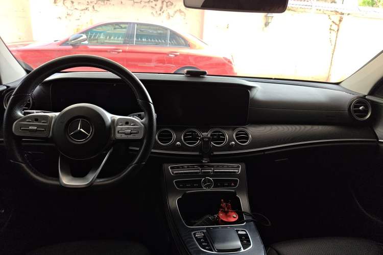 Used Mercedes-Benz E-Class 2019 E 300 L Sport Luxury Edition
