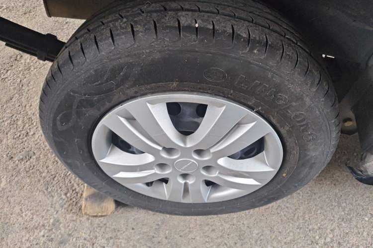 Used FORTHING Lingzhi 2023 M5L 1.6L Comfort Edition 7-Seater
