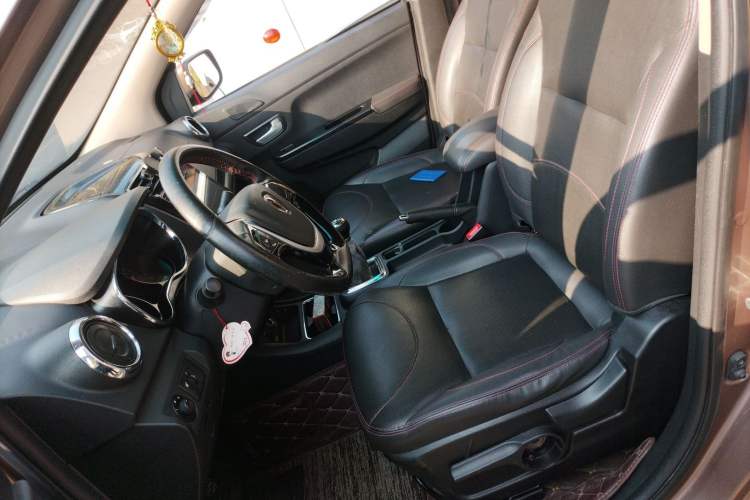 Used Jinbei 750 2015 1.5L Luxury Model
