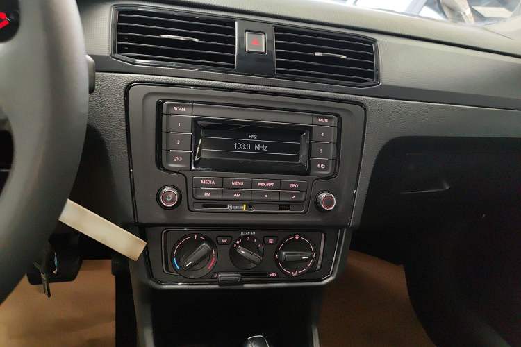 Used Volkswagen Santana 2021 1.5L Automatic Fashion Edition
