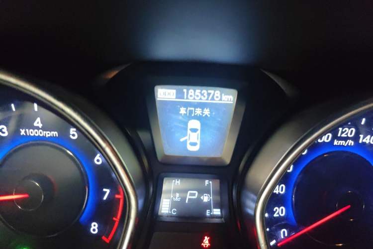 Used Hyundai Elantra (5th Generation / Langdong) 2012 1.6L Automatic Prestige Model