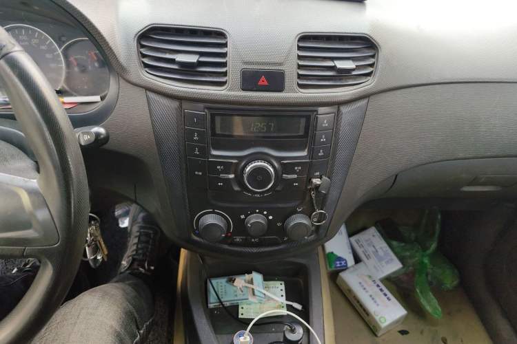 Used Wuling Hongguang 2014 1.5L Base Version
