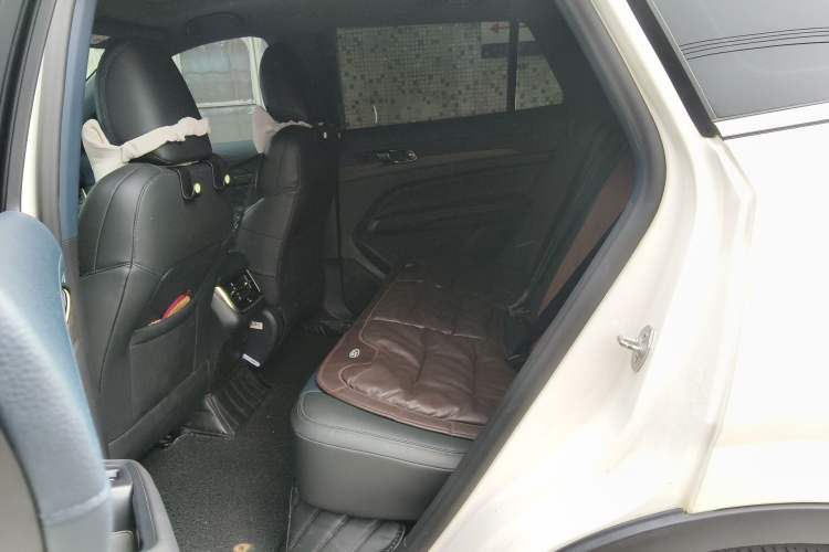 Used Ford Equator Sport 2022 Facelift EcoBoost 170 Prestige Model Left Rear Seat