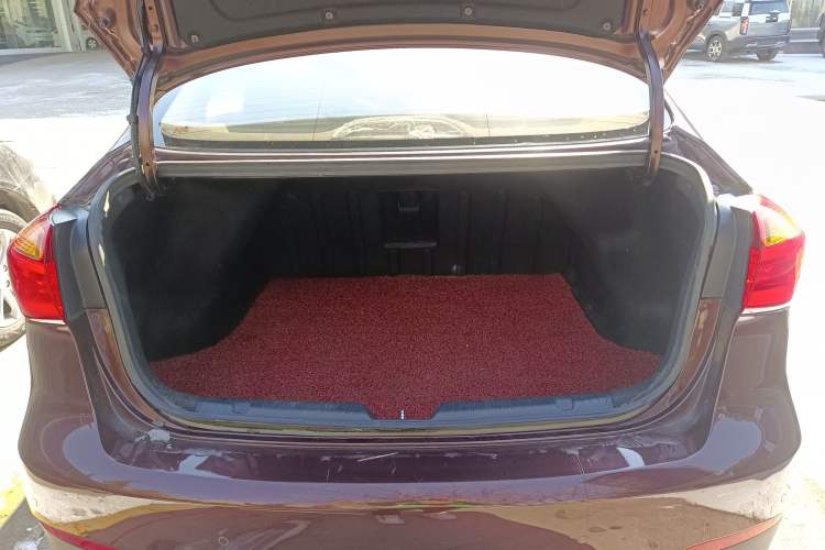 Used Kia K3 2015 1.6L Automatic GLS
