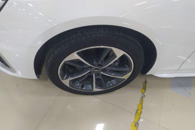 Used Audi A4L 2025 2 Million Units Enjoyment Version 40 TFSI Stylish and Dynamic Type