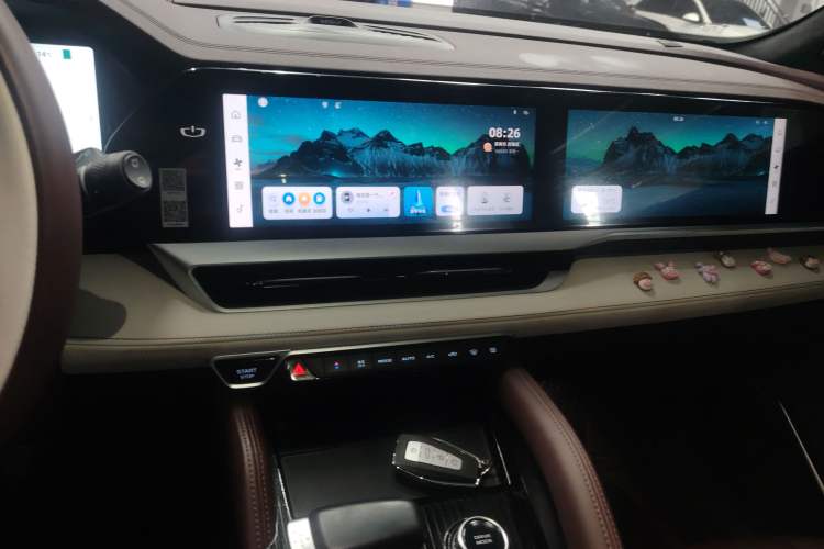 Used Geely Auto Monjaro L 2024 2.0TD High-Power Automatic Two-Wheel Drive Yunqi Version