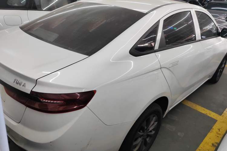 Used Geometry A 2024 410KM Travel Edition