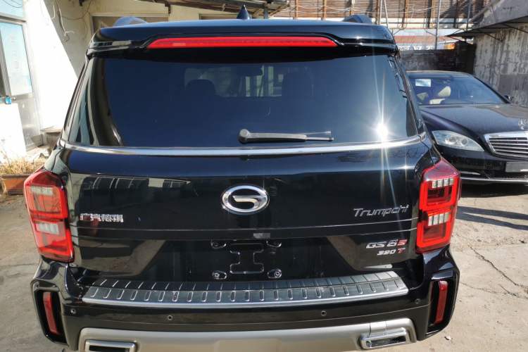 Used GAC Trumpchi GS8 2020 GS8S 390T Two-Wheel Drive Luxury Smart Connectivity Version
