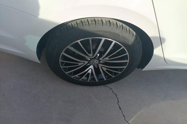 Used Volkswagen Lamando 2019 280TSI DSG Luxury Edition China VI Standard