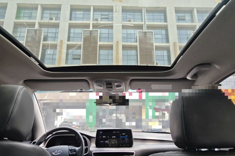 Used Hyundai Tucson 2019 280TGDi Dual-Clutch Two-Wheel Drive Fashion Edition China VI Standard
