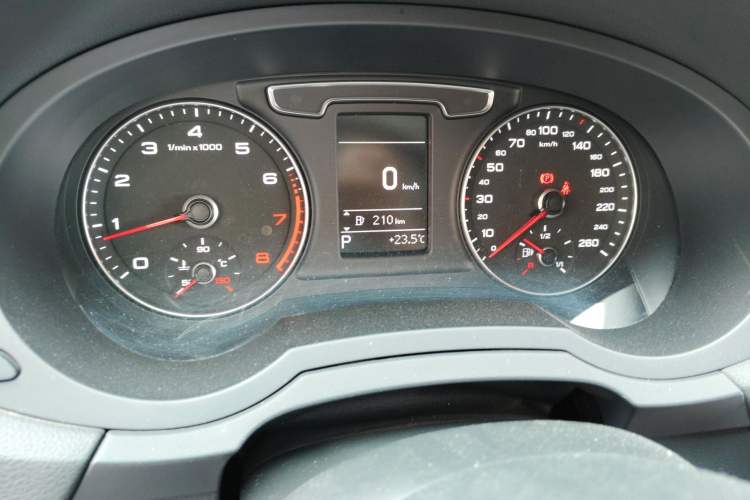 Used Audi Q3 2017 30 TFSI Fashion Model
