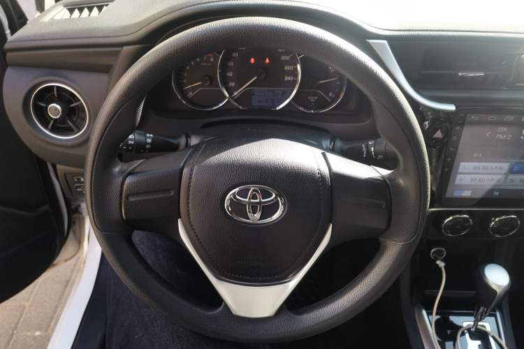 Used Toyota Corolla 2017 Revised Version 1.2T S-CVT GL Steering Wheel