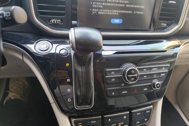 Used GAC Trumpchi M8 2018 320T Luxury Edition
