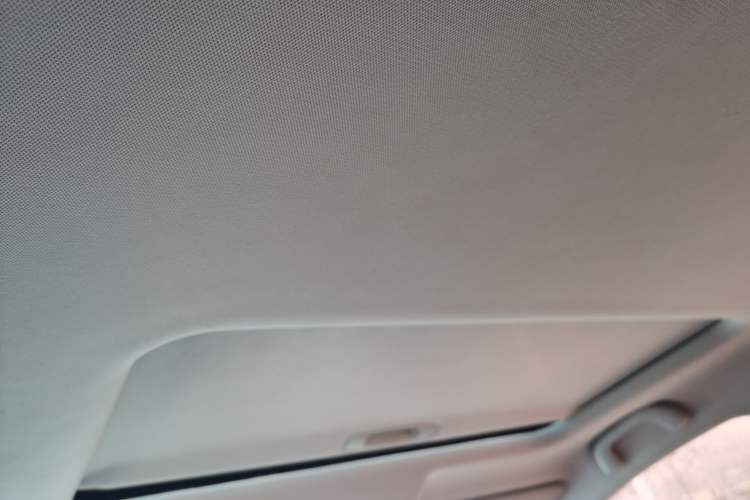 Used Changan CS75 2017 Shangkui Edition 1.5T Manual Fengxiang Model
