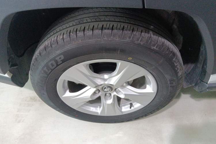 Used Toyota RAV4 2024 2.0L CVT Two-Wheel Drive Urban Edition
