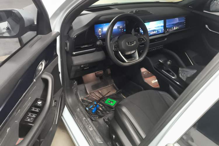 Used Geely Auto Monjaro L 2022 1.5T Thunder Hi·F Plug-in Hybrid Super Rui Driver Seat