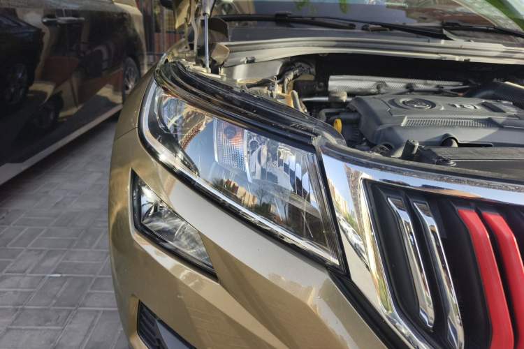 Used Skoda Kodiaq 2017 TSI330 5-Seat Two-Wheel Drive Luxury Edition Right Front Headlight