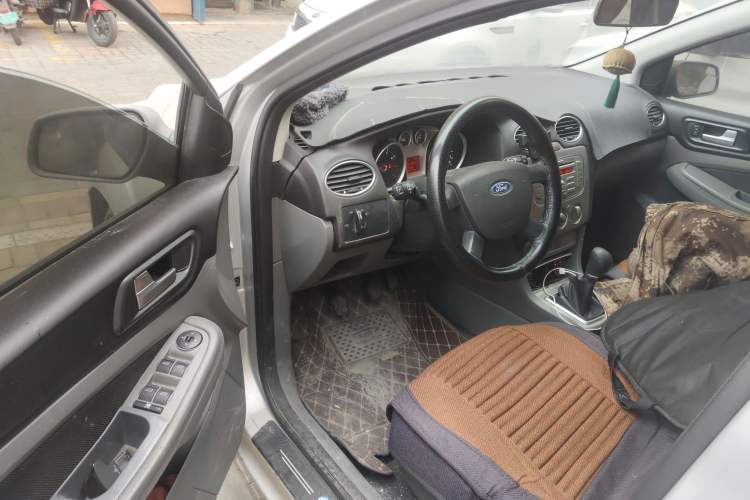 Used Ford Focus 2012 Hatchback Classic 1.8L Manual Base Model
