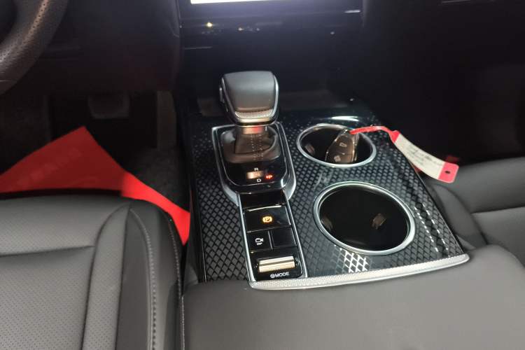 Used Hongqi HS3 PHEV 2024 PHEV 115km Jingwei Edition Gear Lever