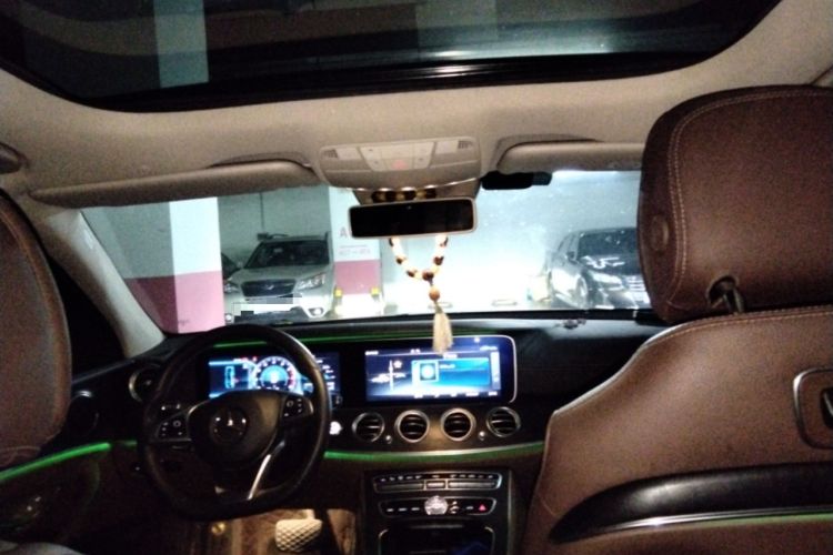 Used Mercedes-Benz E-Class 2016 E 300 L Sporty and Stylish Model
