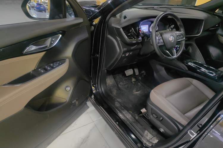 Used Buick Envision 2022 Encore Plus 652T Five-Seat Luxury Model