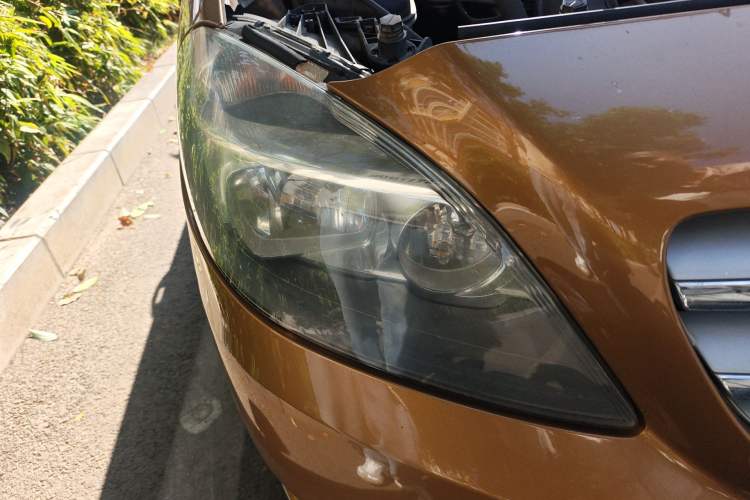 Used Mercedes-Benz B-Class 2012 B 180 Right Front Headlight