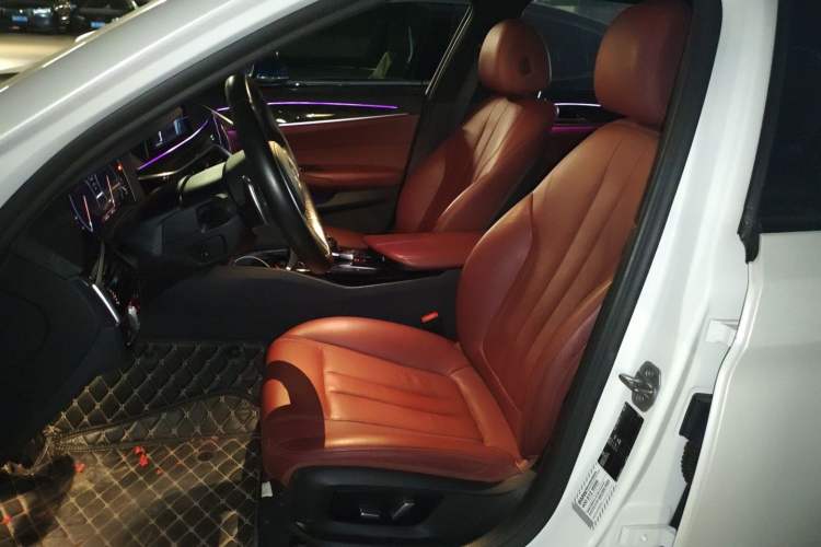 Used BMW 5 Series 2019 Facelifted 530Li Leading Edition M Sport Package