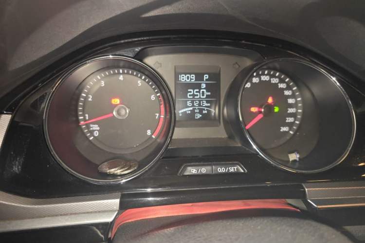 Used Volkswagen Bora 2016 1.6L Automatic Comfort Model Odometer Close Up