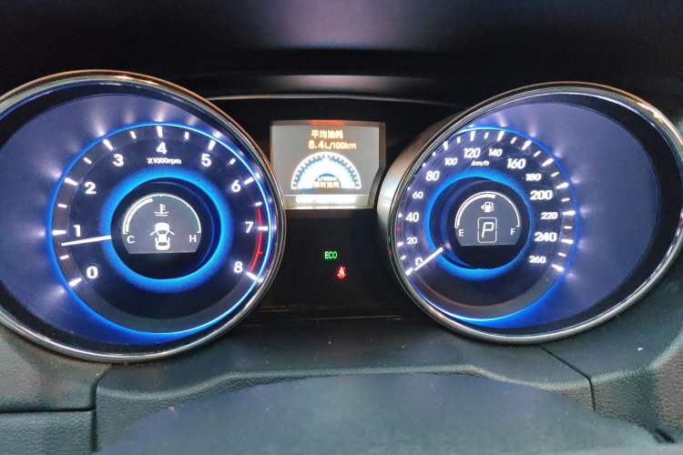 Used Hyundai Sonata 2013 2.4L Automatic Leading Edition China IV Standard