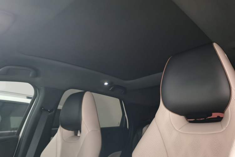 Used BYD Dolphin 2024 Honor Edition 420km Fashion Version
