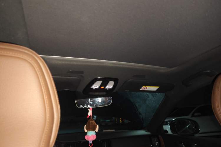 Used Volvo XC60 2024 B5 4x4 Smart Luxury Edition Headliner