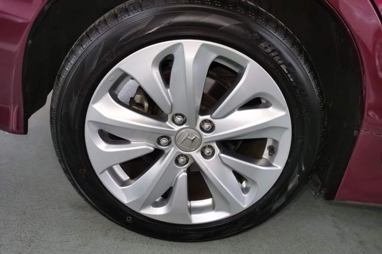 Used Honda Jade 2017 1.8L automatic Comfort version 5 seats
