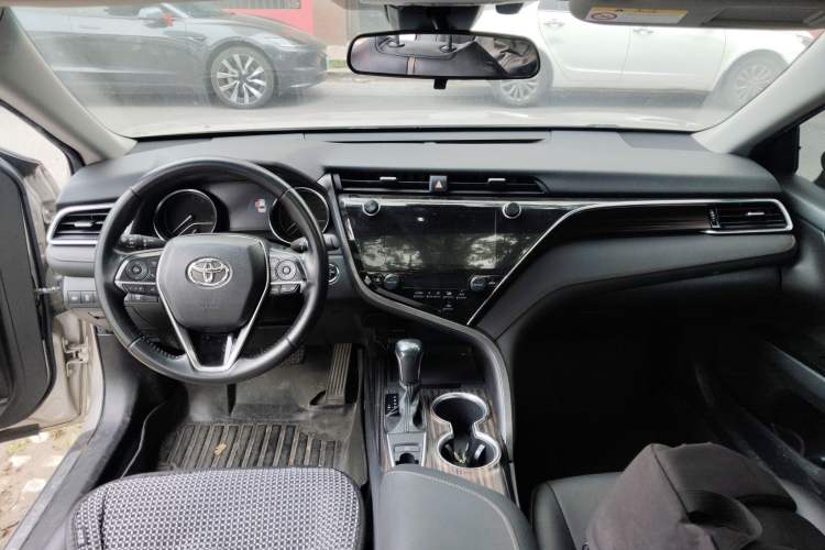 Used Toyota Camry 2019 2.0G Luxury Edition China VI Standard
