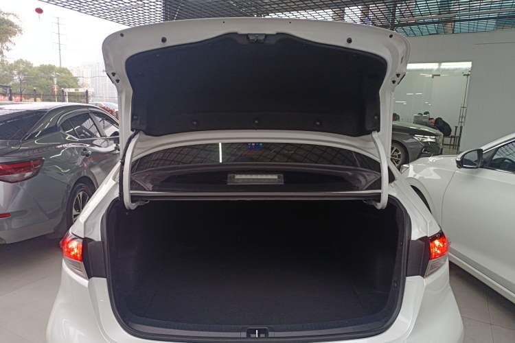 Used Toyota Levin 2021 185T CVT Luxury Edition Trunk