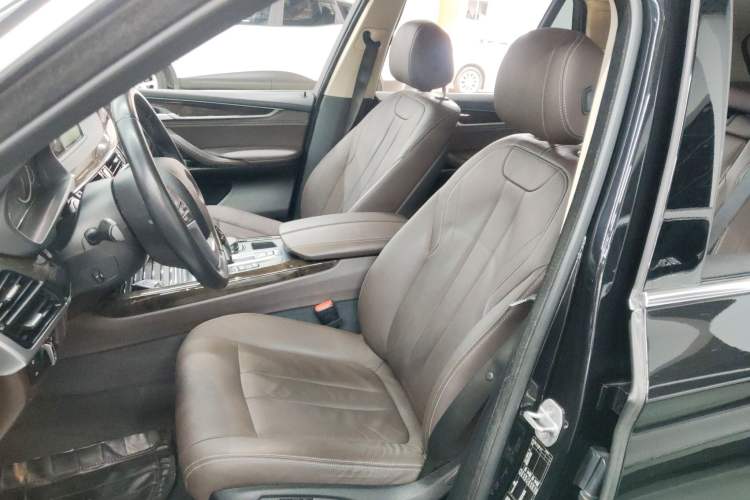 Used BMW X5 2018 xDrive28i Left Front Seat