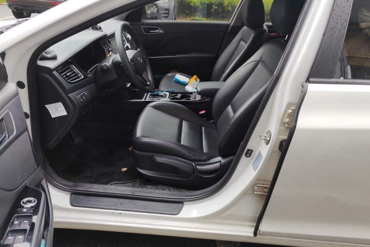 Used Hyundai Mistra 2014 1.8L Automatic Smart GLS
