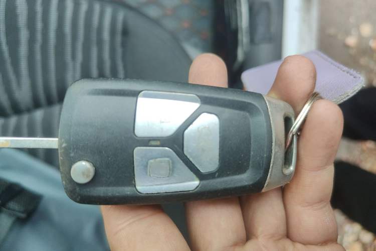 Used Peugeot 408 2013 2.0L Automatic Comfort Edition Vehicle Key