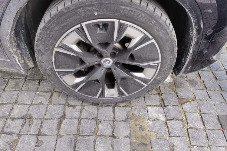 Used BMW iX3 2023 Leading Type Right Front Wheel Hub