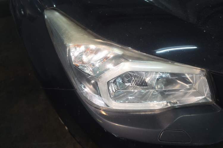 Used Subaru Forester 2013 2.5i Automatic Luxury Edition Right Front Headlight