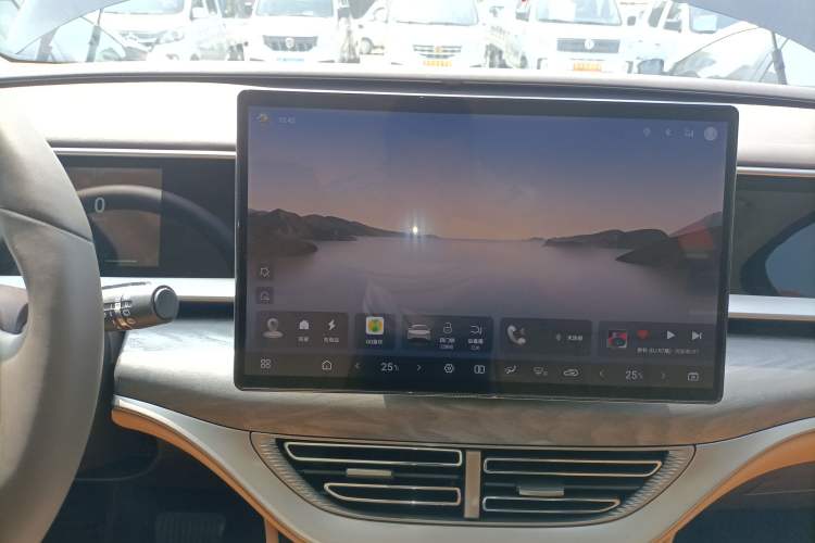 Used Denza D9 2024 DM-i 980 Four-Wheel Drive Prestige Model Audio And AC Panel