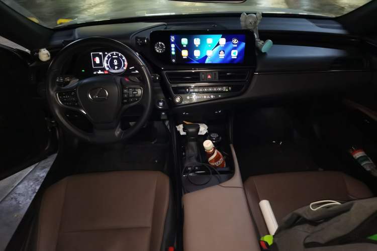 Used Lexus ES 2022 200 Excellence Edition
