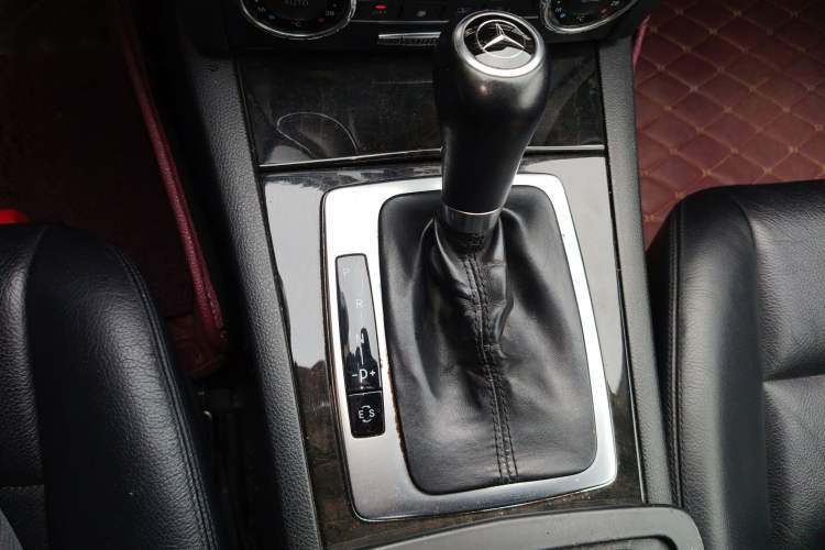 Used Mercedes-Benz C-Class 2011 C 200 CGI Fashion Model