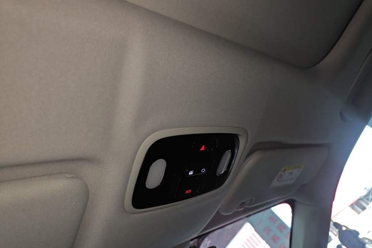 Used Leapmotor C11 2024 Range-Extended 300 Luxury Edition Headliner