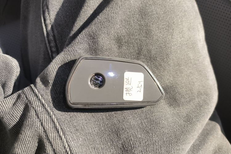 Used Volkswagen Tavendor 2024 Facelifted 380TSI All-Wheel Drive R-Line Cruise Premium Edition
