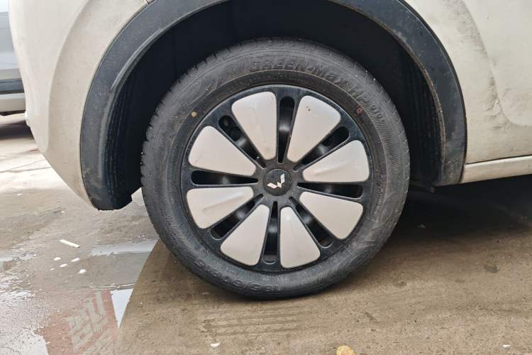 Used Wuling Bingo 2024 333 km Enjoyment Version Right Rear Wheel Hub