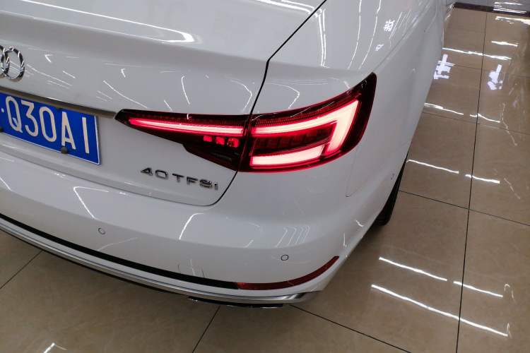 Used Audi A4L 2019 40 TFSI Fashion Edition China VI Emission Standard